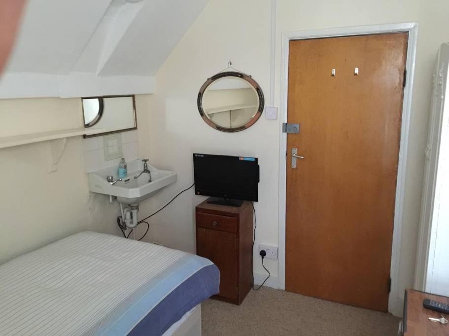 Bed and Breakfast Victoria Dwellings London Exterior foto