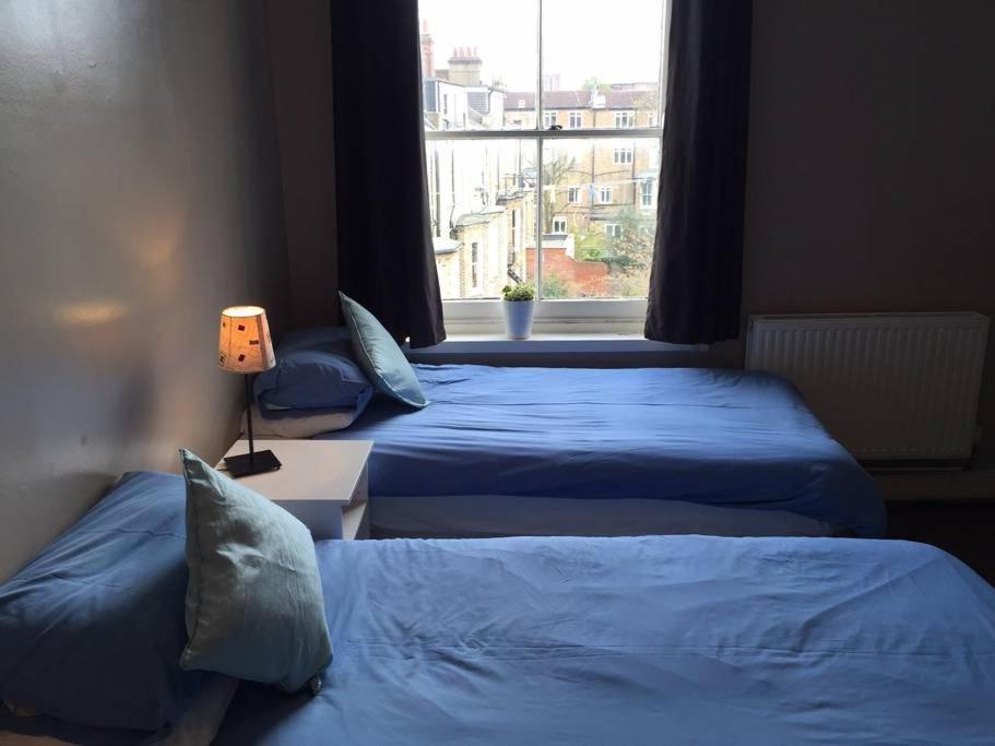 Bed and Breakfast Victoria Dwellings London Exterior foto